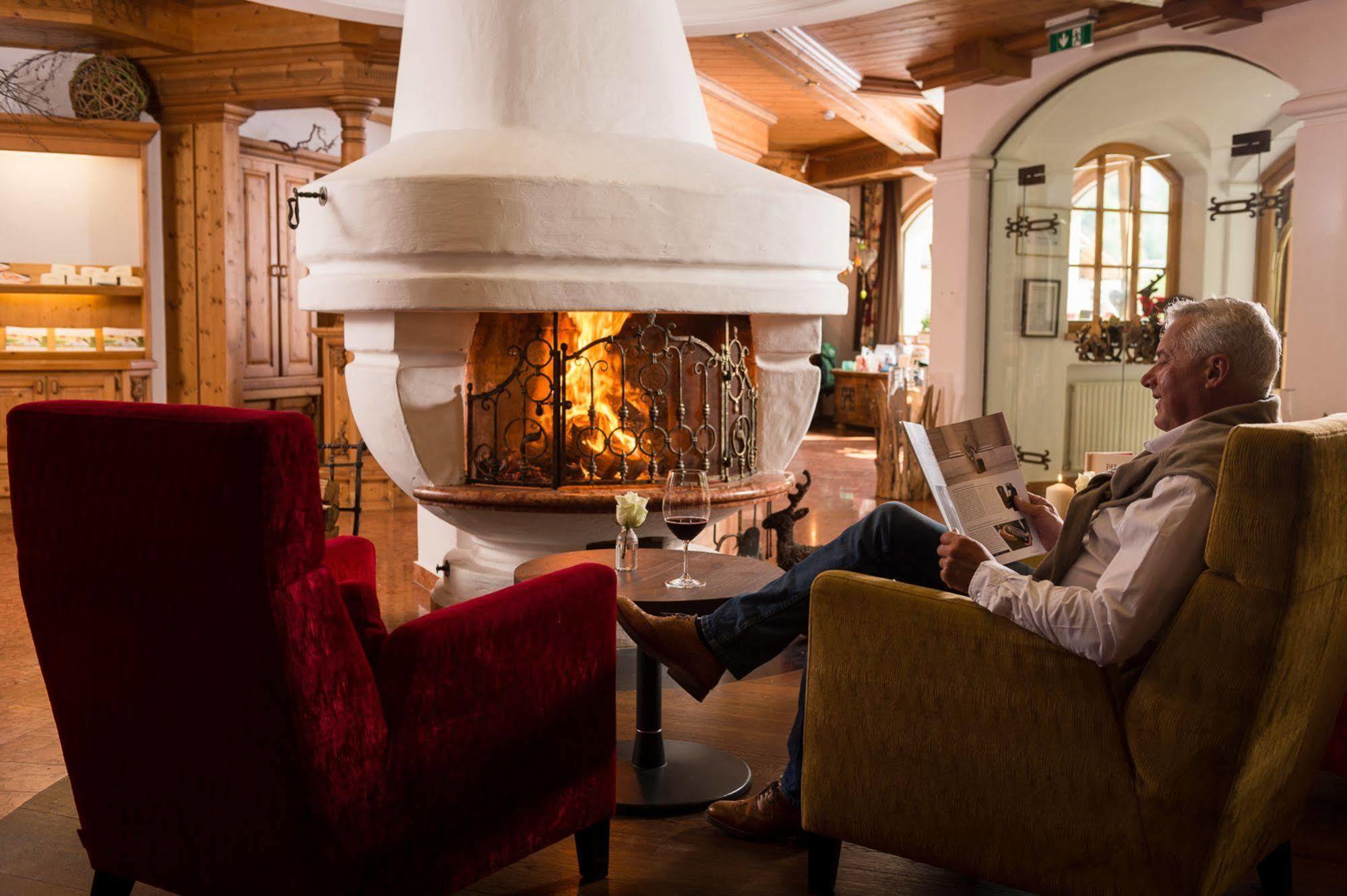 Hotel Der Loewe Lebe Frei Leogang Exterior photo